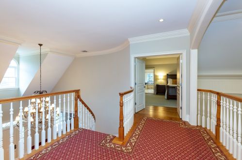 1 Park Rdg Ct, Chester NJ 07930-3016 exterior