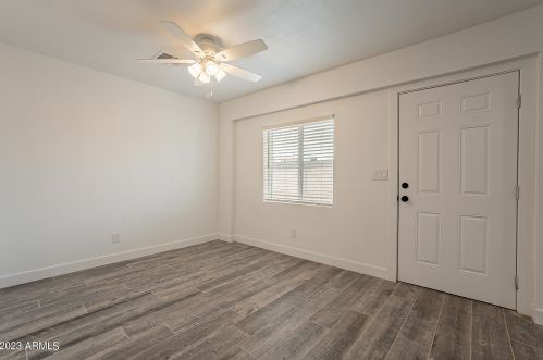 5039 18 Ave, Phoenix AZ 85015-6121 exterior