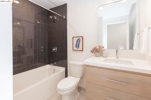 636 Kains, Berkeley CA 94706-1219 exterior