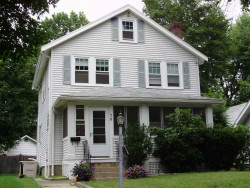 79 Charlemont St, Newton, MA 02461-1909