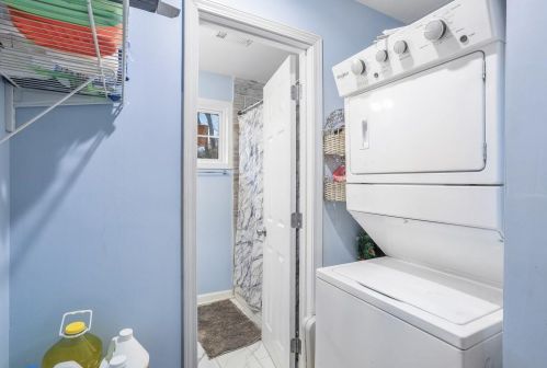 2576 Abner Pl, Atlanta GA  30318-9202 exterior