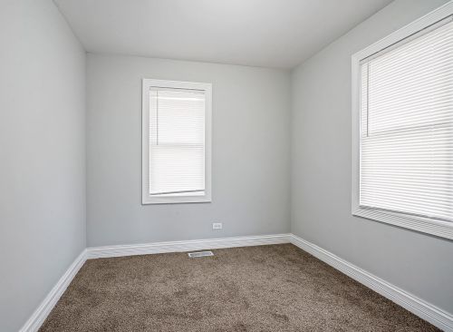 7019 74th Pl, Chicago IL 60638-5931 exterior