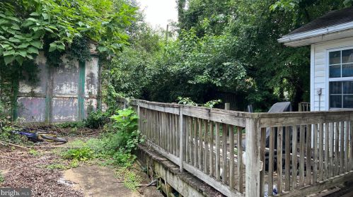 1427 Jackson St, Washington DC 20017-2953 exterior