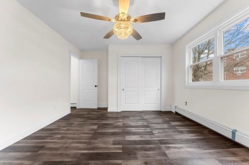 3457 Ely Ave, Bronx NY 10469-2637 exterior