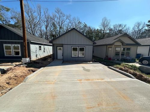 16514 Eastchase, Montgomery TX 77316-6704 exterior