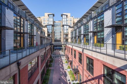 2125 14th St, Washington DC  20009-4464 exterior