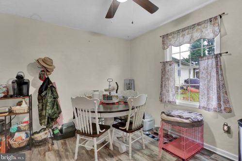 210 Boyer St, Littlestown PA 17340-1504 exterior