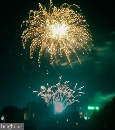 2423 Iseminger St, Philadelphia PA  19148-3517 exterior