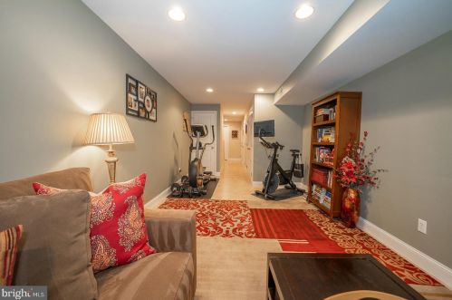 1505 Dickinson St, Philadelphia PA 19146-4830 exterior