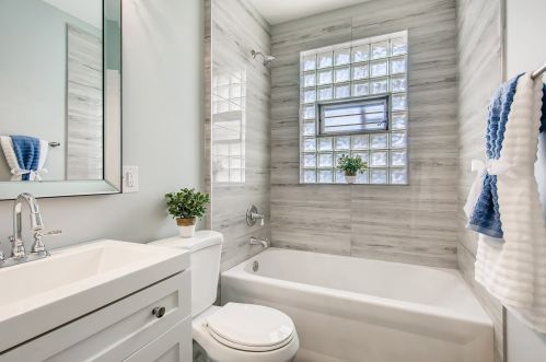 1100 102 St, Chicago IL 60643-2027 exterior