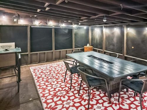 868 Greenville Ave, Providence RI  02919-1324 exterior