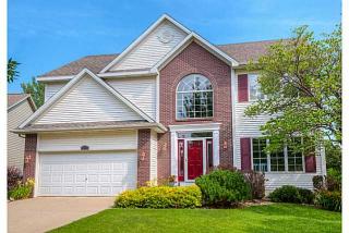 9207 Oakridge Pl, Camp Dodge, IA 50131-2236