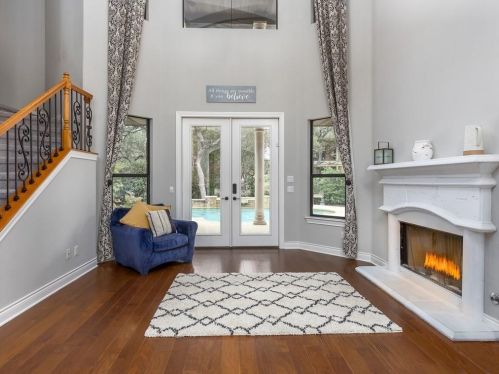 708 Champions Dr, Georgetown TX 78628-1184 exterior