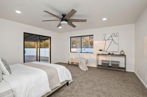 6611 Swan Rd, Tucson AZ 85718-5433 exterior