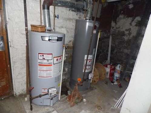 220 Emerson St, Pittsburgh PA 15206-3904 exterior