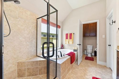 161 Frst Hts Ln, Montgomery TX 77316-2807 exterior