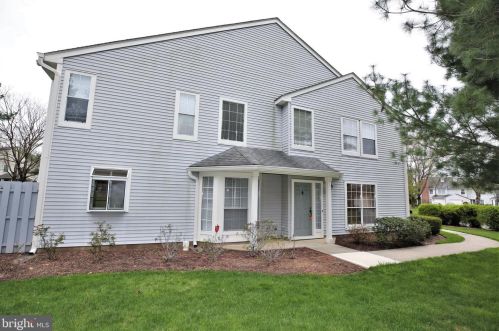 5 Aldgate Ct, Princeton, NJ 08540-7014