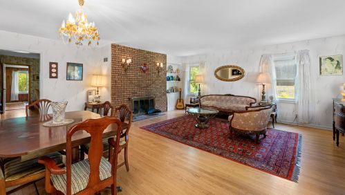 502 Spooner Rd, Milwaukee WI 53217-2829 exterior