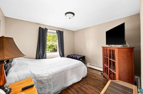 419 9th Ave, Duluth MN 55806-2256 exterior