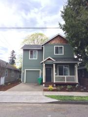 4811 65th Ave, Portland OR  97206-4653 exterior