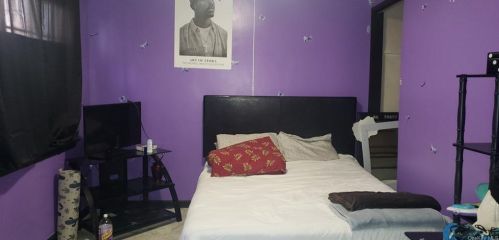 1429 Hicks St, Bronx NY 10469-1729 exterior