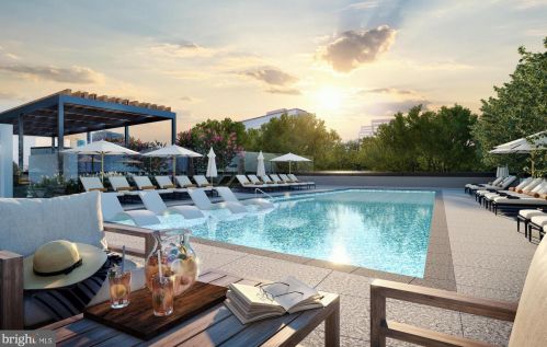 7887 Jones Branch Dr, Mc Lean VA 22102 exterior