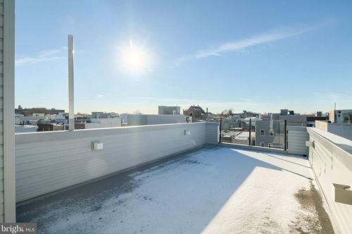 1827 Manton St, Philadelphia PA 19146-2923 exterior