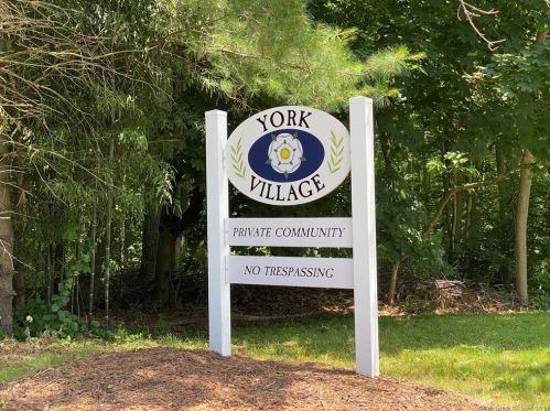 105 Branca Ct, Milford, CT 06461-2278