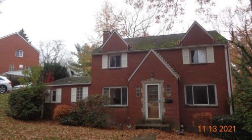 735 Hawthorne Dr, Pittsburgh, PA 15235-4148