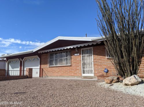 1164 Edgewater Dr, Tucson AZ 85704-2415 exterior