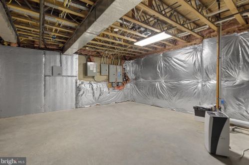 13708 Valley Dr, Rockville MD  20850-5402 exterior