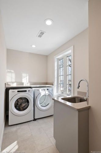 1605 Stanley Blvd, Bham MI 48009-4141 exterior