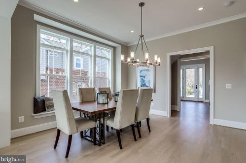 2733 1 St, Arlington VA 22203-2639 exterior