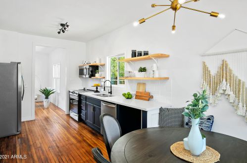 2521 11th St, Phoenix, AZ 85006-1038