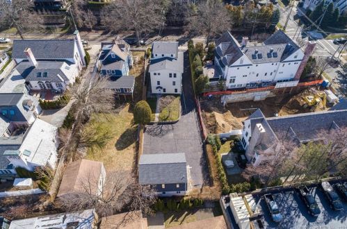 206 Milbank Ave, Greenwich CT 06830-6617 exterior