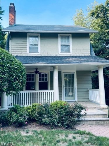 132 Mount Pleasant Ave, East Hanover NJ  07936-3514 exterior