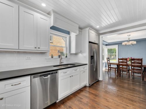 618 Bryan St, Elmhurst IL 60126-4340 exterior