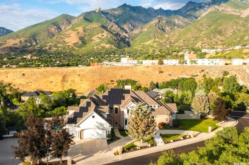 9093 Cyn Gate Cir, Sandy UT 84093-3807 exterior