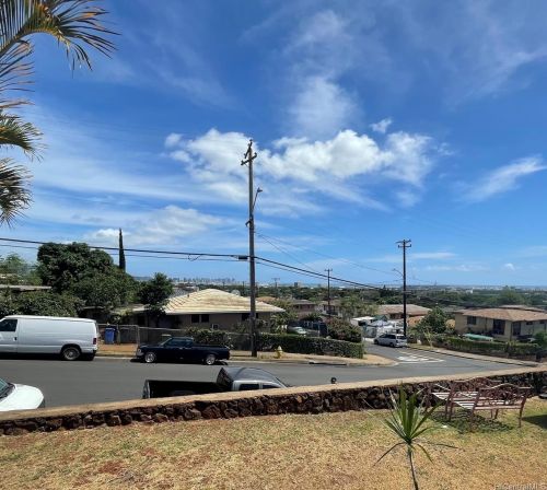 3704 Likini St, Honolulu, HI 96818-2806