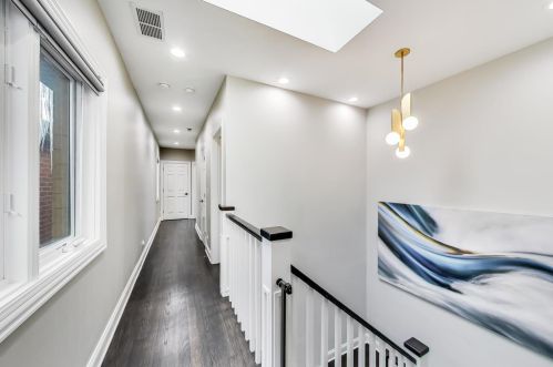 3013 Honore St, Chicago IL 60657-2000 exterior