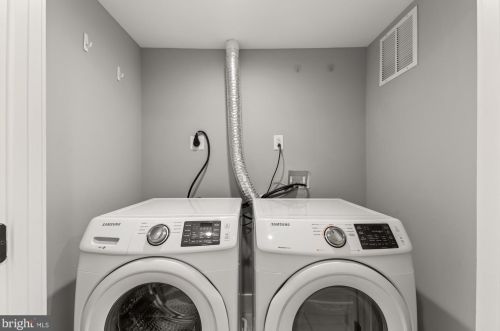 219 Morgan St, Washington DC  20001-1217 exterior