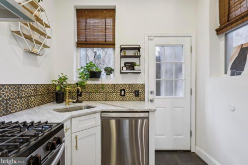 1942 Marshall St, Philadelphia PA 19120-0037 exterior