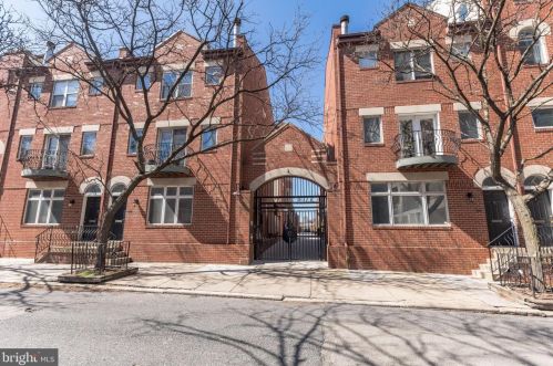 212 24th St, Philadelphia PA  19103-5554 exterior