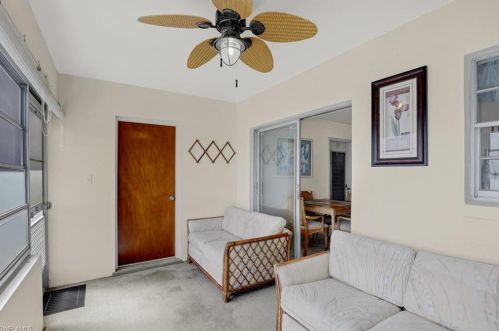 658 97 Ave, Naples FL 34108-2281 exterior