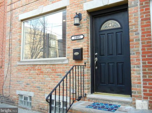 1005 21st St, Philadelphia PA  19146-2601 exterior