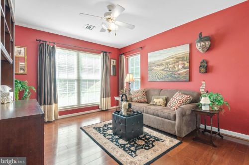 804 Country Pl Dr, Lancaster PA 17601-1793 exterior