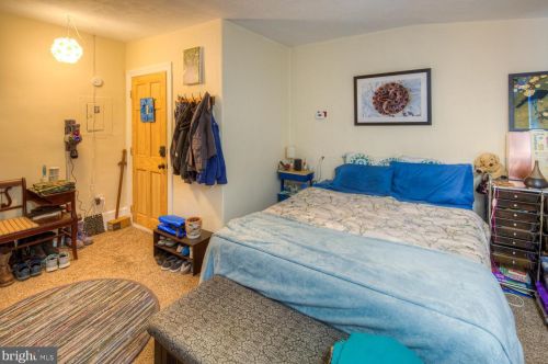 412 Delaware St, New Castle DE 19720-5045 exterior