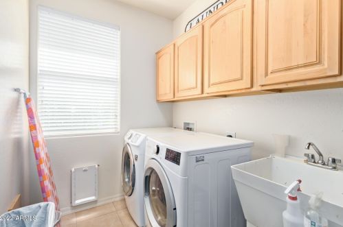 3174 Mead Dr, Chandler AZ 85248-5524 exterior