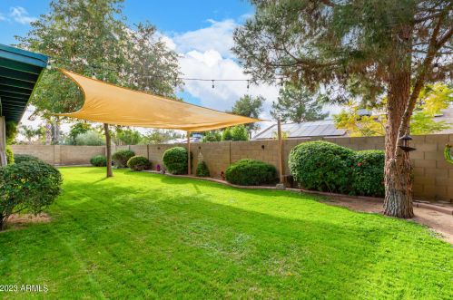 16450 47 Pl, Phoenix AZ 85018-2905 exterior