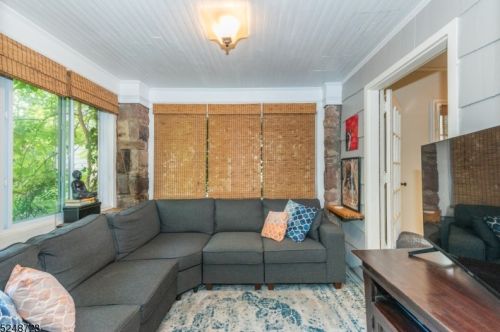 109 Christopher St, Montclair NJ 07042-4227 exterior